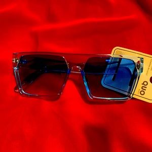 Fabulous blue square 🟦 sun glasses